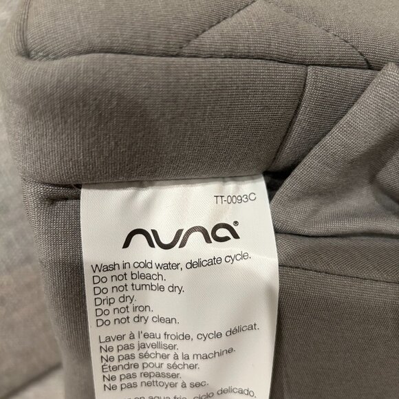 Nuna Rava Newborn Infant insert, headrest, and - Picture 3 of 8